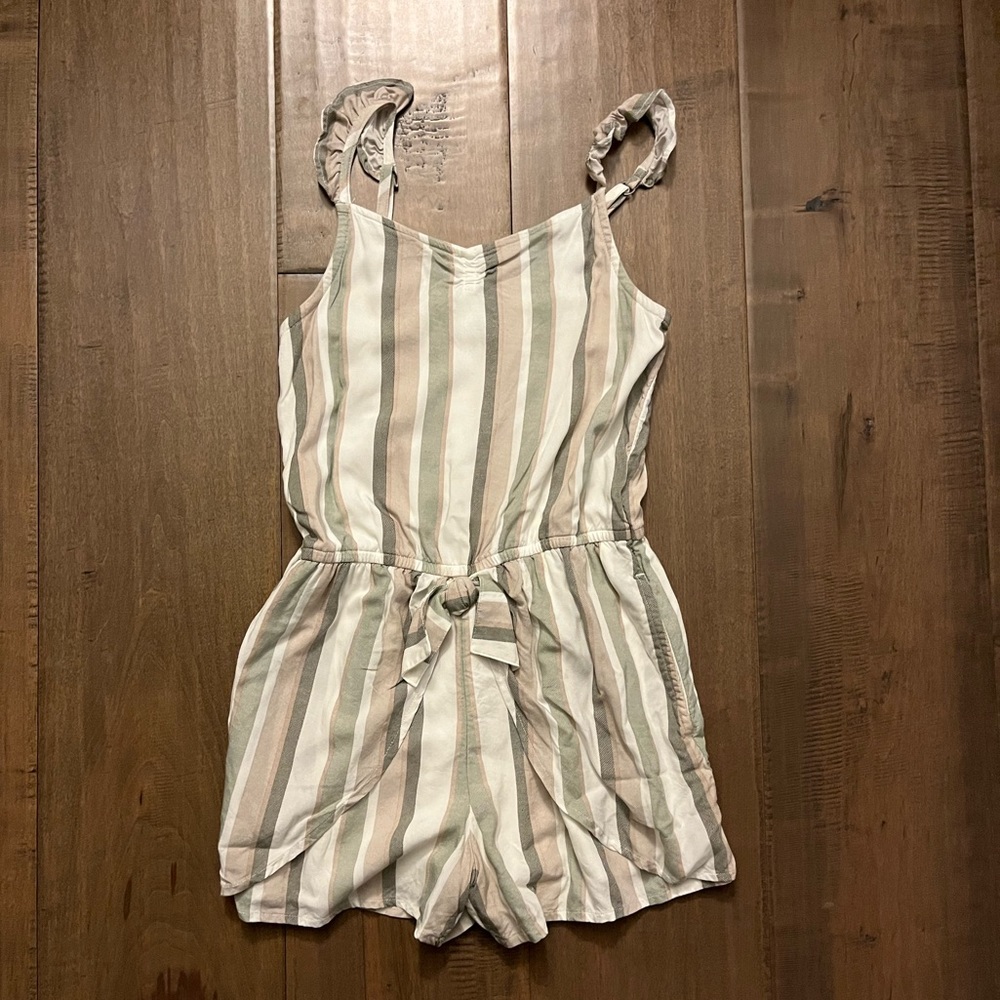 ABERCROMBIE KIDS ROMPER